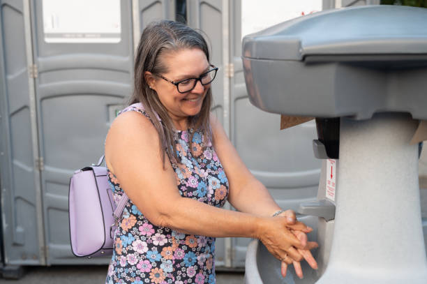 Best Portable restroom trailer rental  in Midway, AR